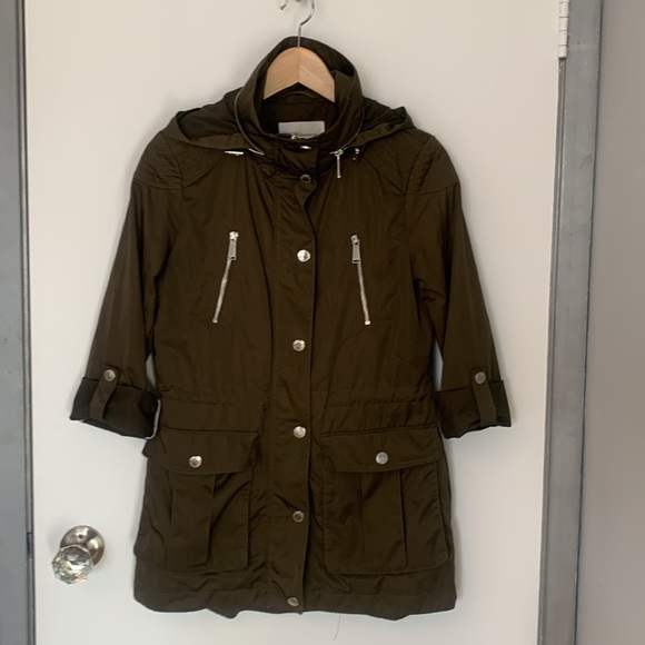 Rain Jacket - Windbreaker S - Picture 2 of 8